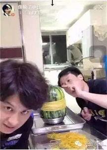 娱乐吃瓜酱男大学生,揭秘娱乐吃瓜酱男大学生的校园生活 第3张 娱乐吃瓜酱男大学生,揭秘娱乐吃瓜酱男大学生的校园生活 第3张